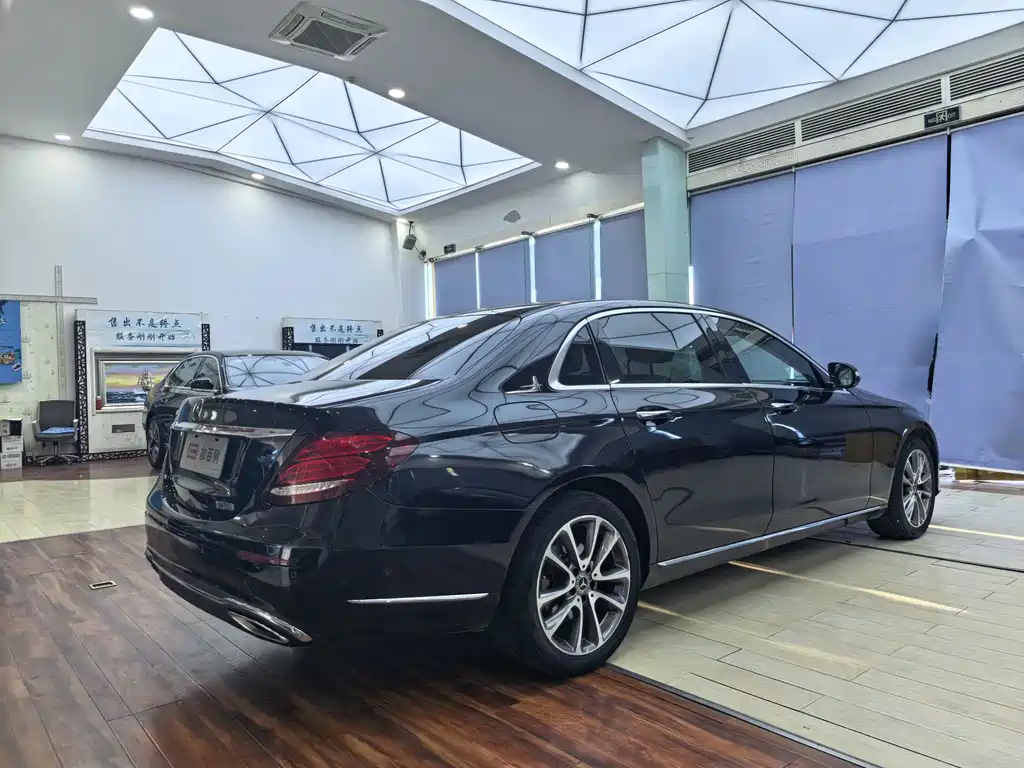 Mercedes-Benz E-Class 2016 E 300 L Fashion Edition