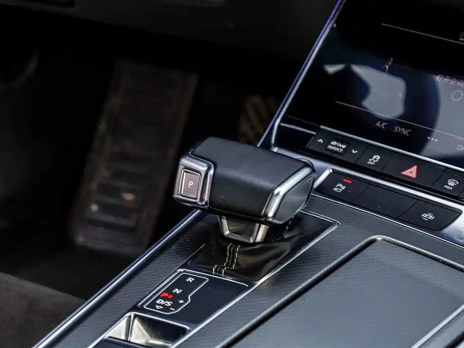 Audi A7L 2024 45 TFSI S-line Dream Edition Crystal Package