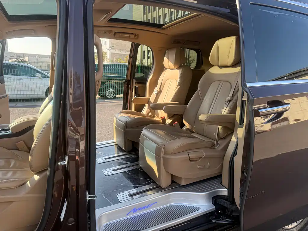 Buick GL8 2018 ES 28T Luxury Edition China VI