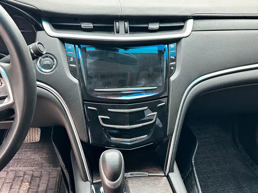 Cadillac XTS 2018 28T Technical