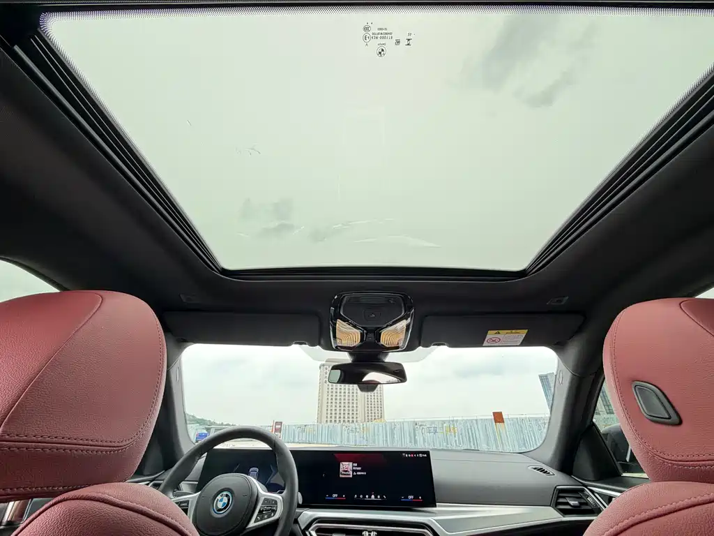BMW i4 2023 eDrive40