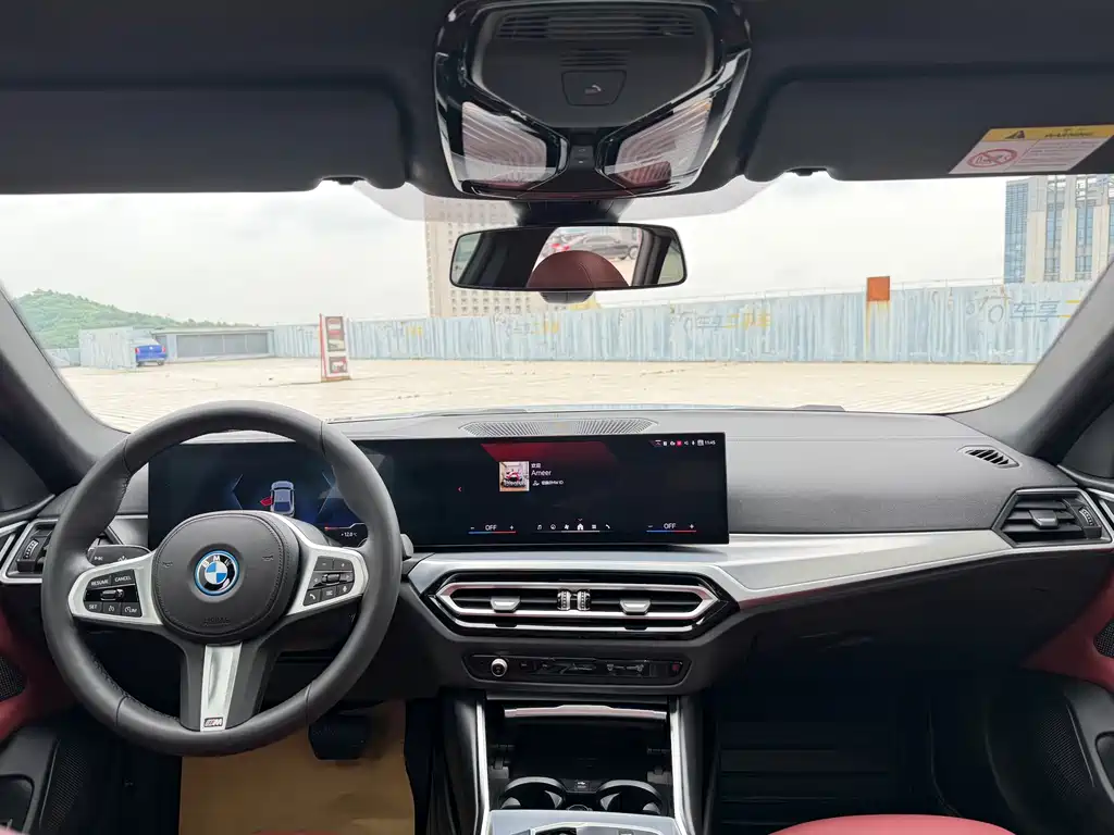 BMW i4 2023 eDrive40