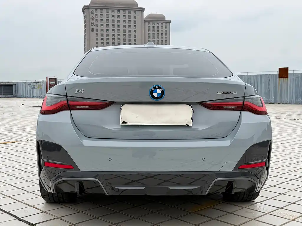 BMW i4 2023 eDrive40