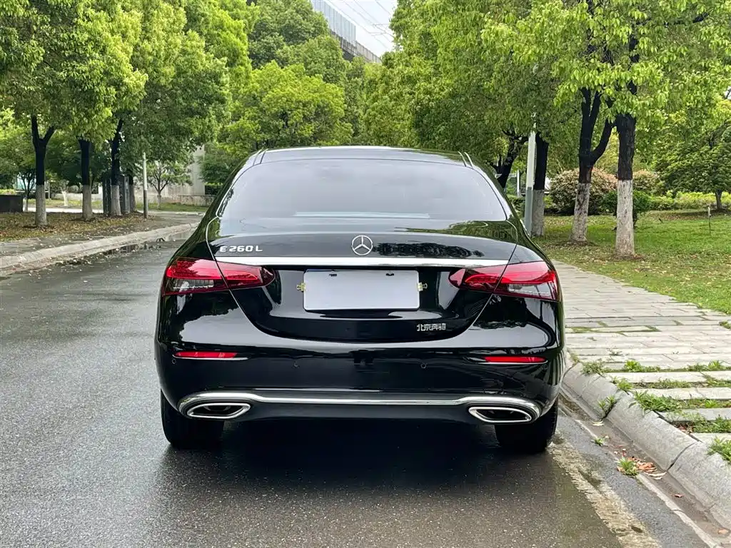 Mercedes-Benz E-Class 2023 Facelift E 260 L