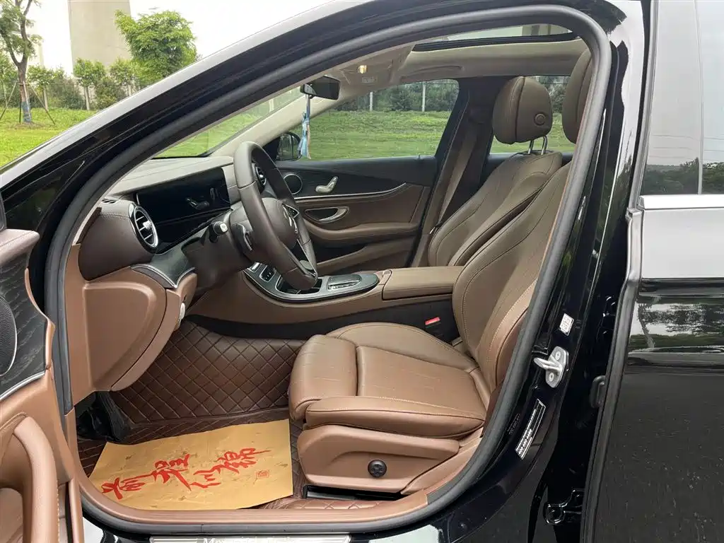 Mercedes-Benz E-Class 2023 Facelift E 260 L