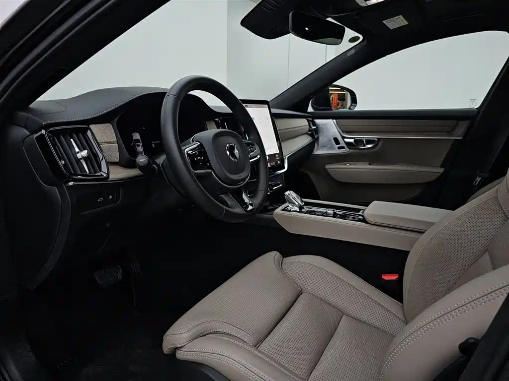 Volvo S90 Recharge 2026 AWD Long Range Ultimate