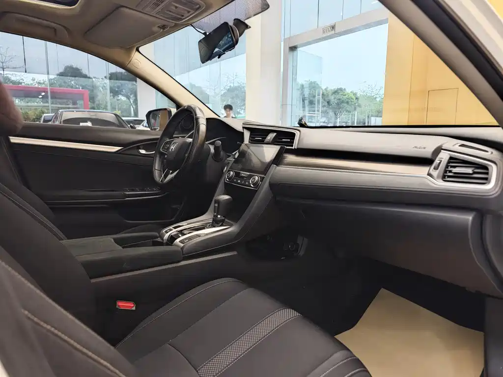 Honda Civic 2019 220TURBO CVT Sport Edition China V