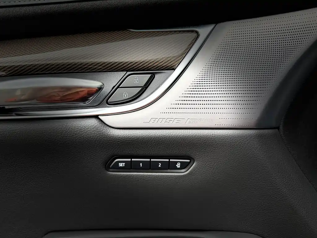 2025 Cadillac XT6 2.0T AWD 6-Seater Platinum Executive Black Label Edition