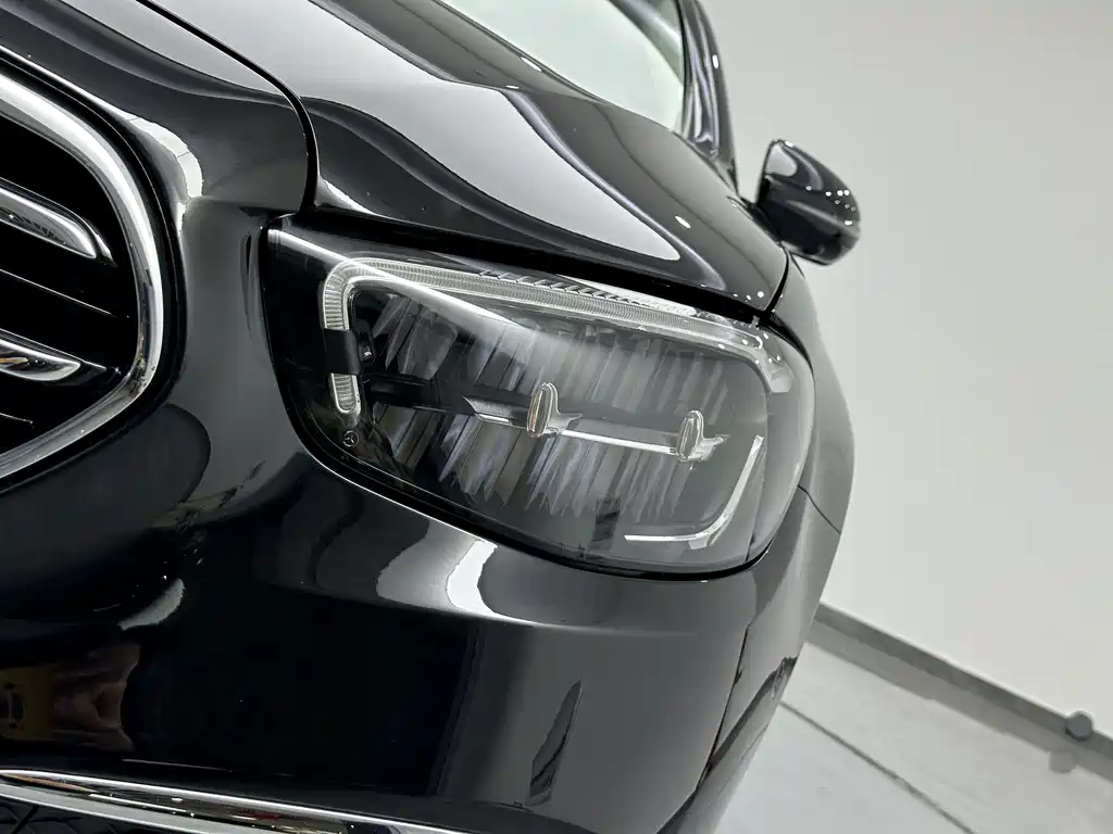 Mercedes-Benz E-Class 2023 E 300 L Fashion