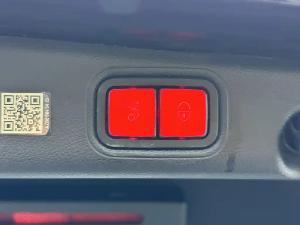 Mercedes-Benz E-Class 2023 E 300 L Fashion