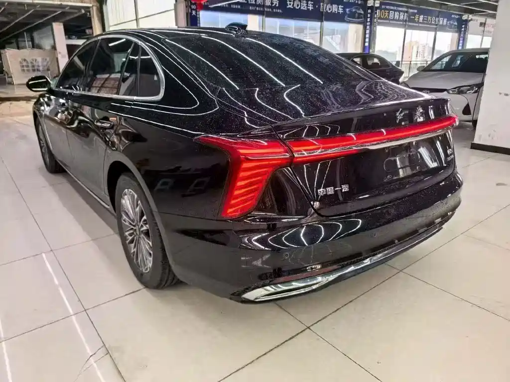 Hongqi H5 2023 1.5T DCT Zhilian Qiyun Edition