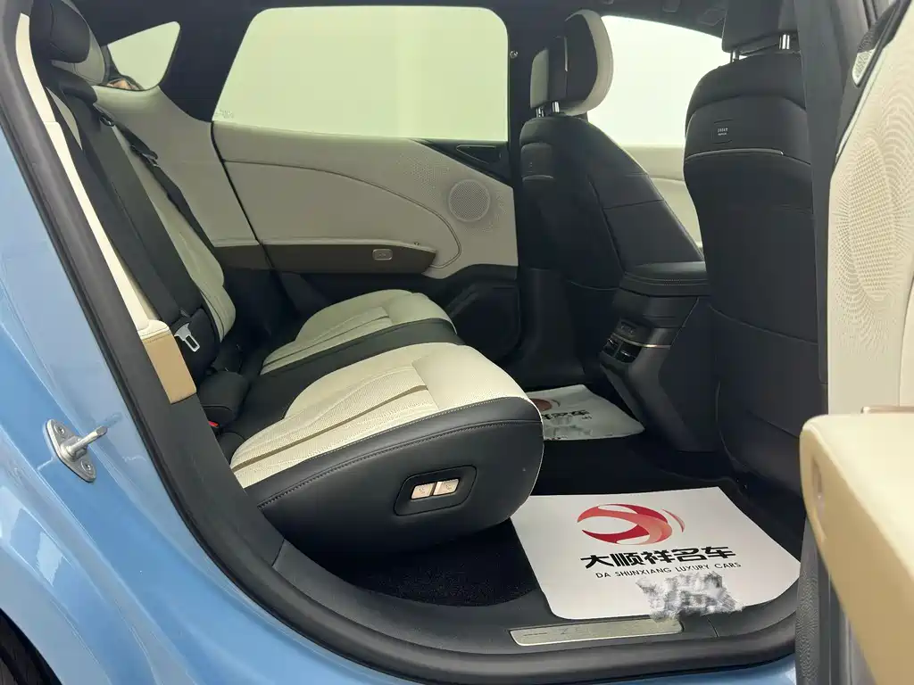 Zeekr 007 GT 2025 AWD Intelligent Driving Edition 75kWh