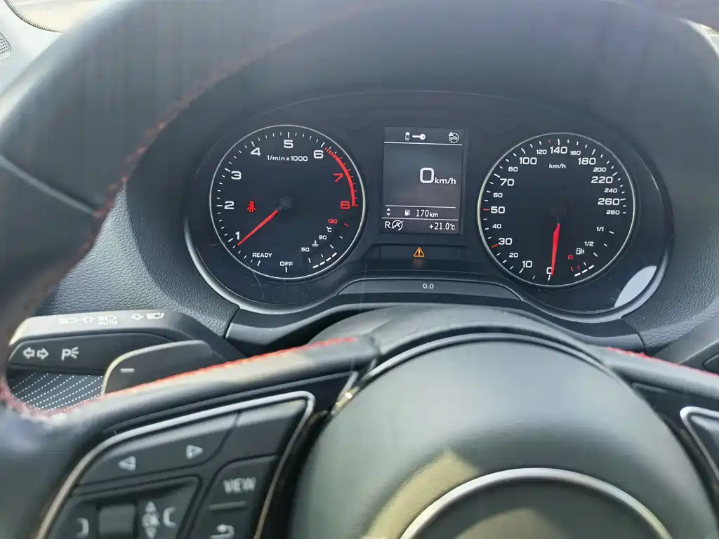 Audi Q2L 2022 35 TFSI Fashion Elegant Edition