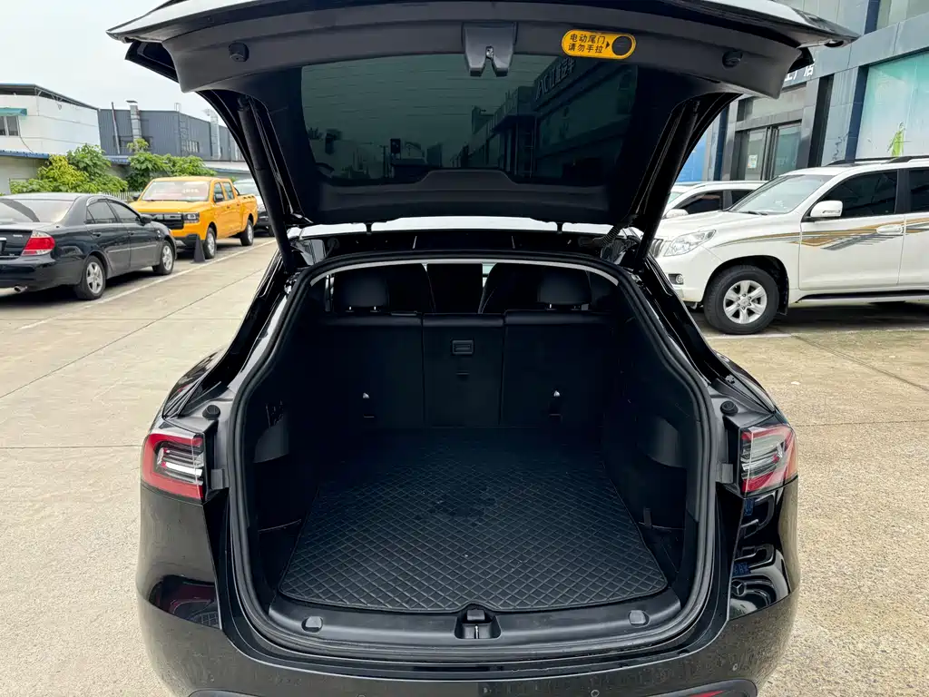 Tesla Model Y Long Range AWD 2021
