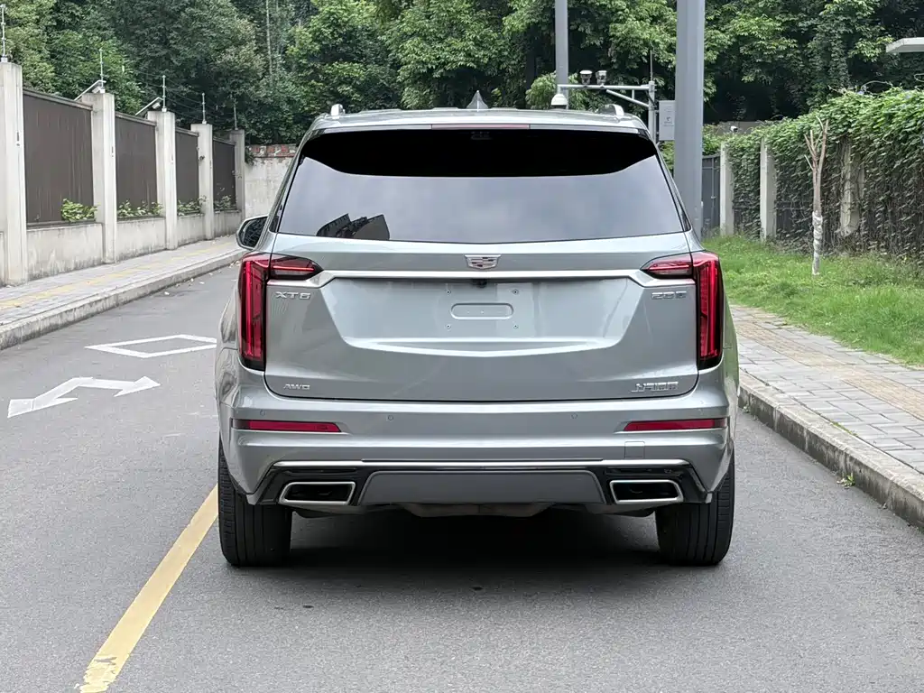 Cadillac XT6 2022 2.0T AWD Luxury 6-Seater