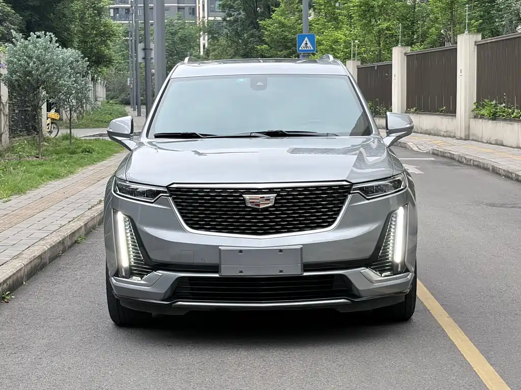 Cadillac XT6 2022 2.0T AWD Luxury 6-Seater