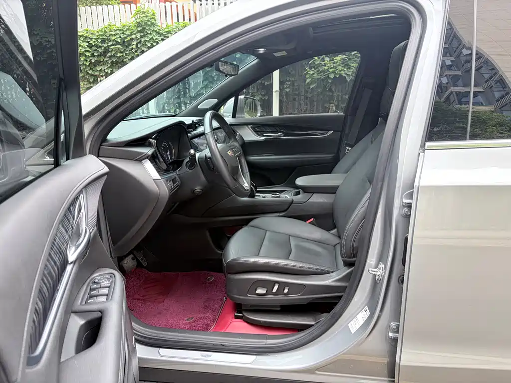 Cadillac XT6 2022 2.0T AWD Luxury 6-Seater