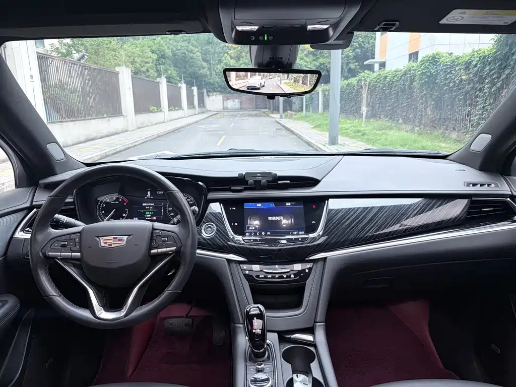 Cadillac XT6 2022 2.0T AWD Luxury 6-Seater