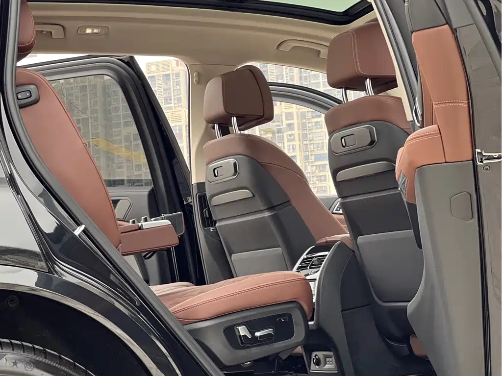 BMW X7 2024 xDrive40i Leading Edition Luxury Package
