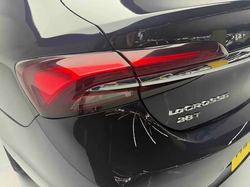 Buick LaCrosse 2019 28T Luxury