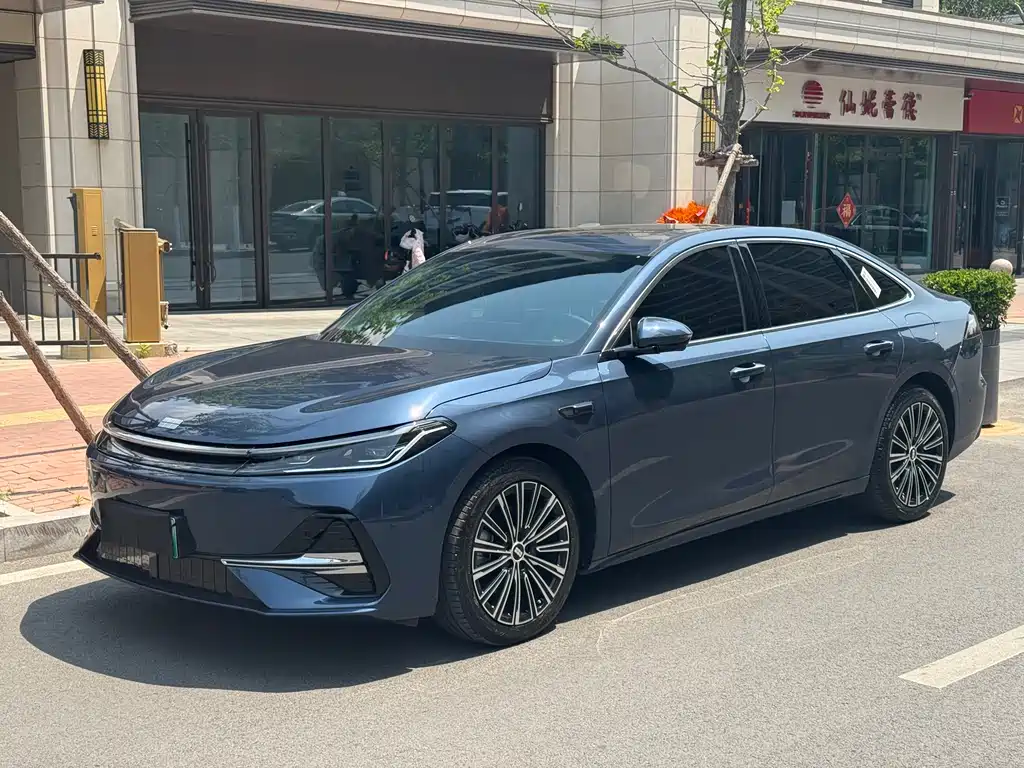 Geely Galaxy A7 2025 EM-i 150km Starship Edition
