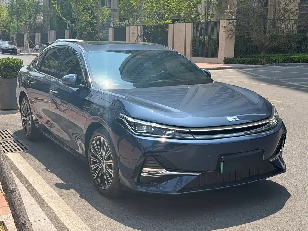 Geely Galaxy A7 2025 EM-i 150km Starship Edition
