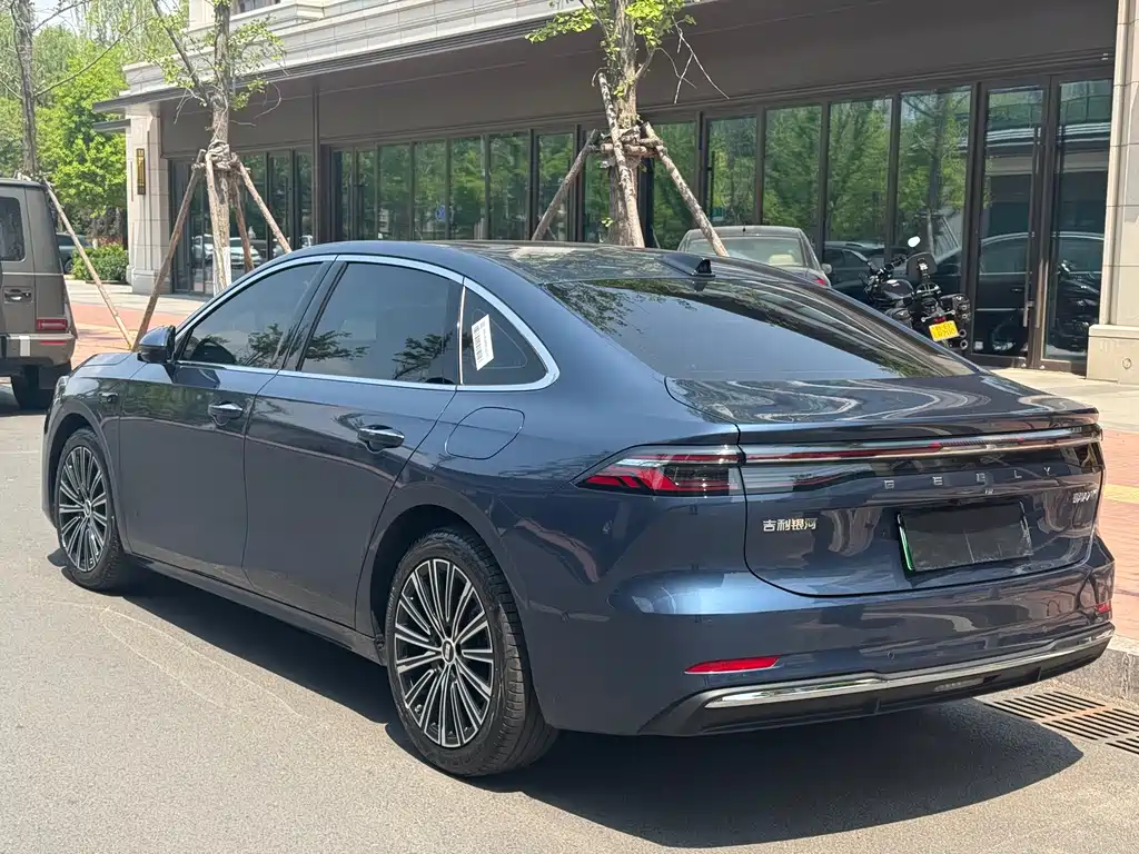 Geely Galaxy A7 2025 EM-i 150km Starship Edition