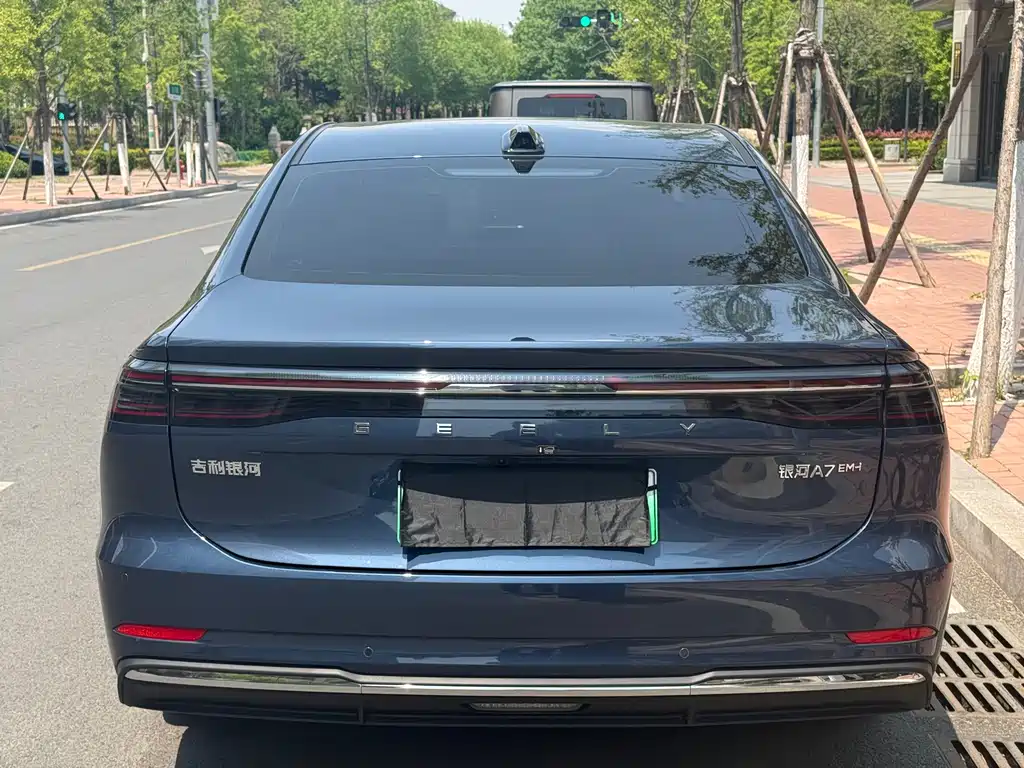 Geely Galaxy A7 2025 EM-i 150km Starship Edition