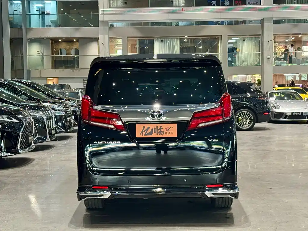 Alphard 2015 3.5L Luxury Edition
