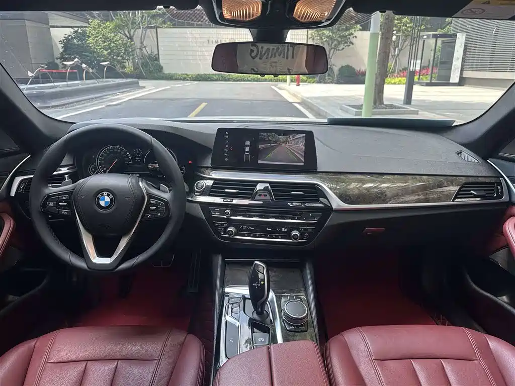 BMW 5 Series 2018 530Li Leading Edition M Sport Package