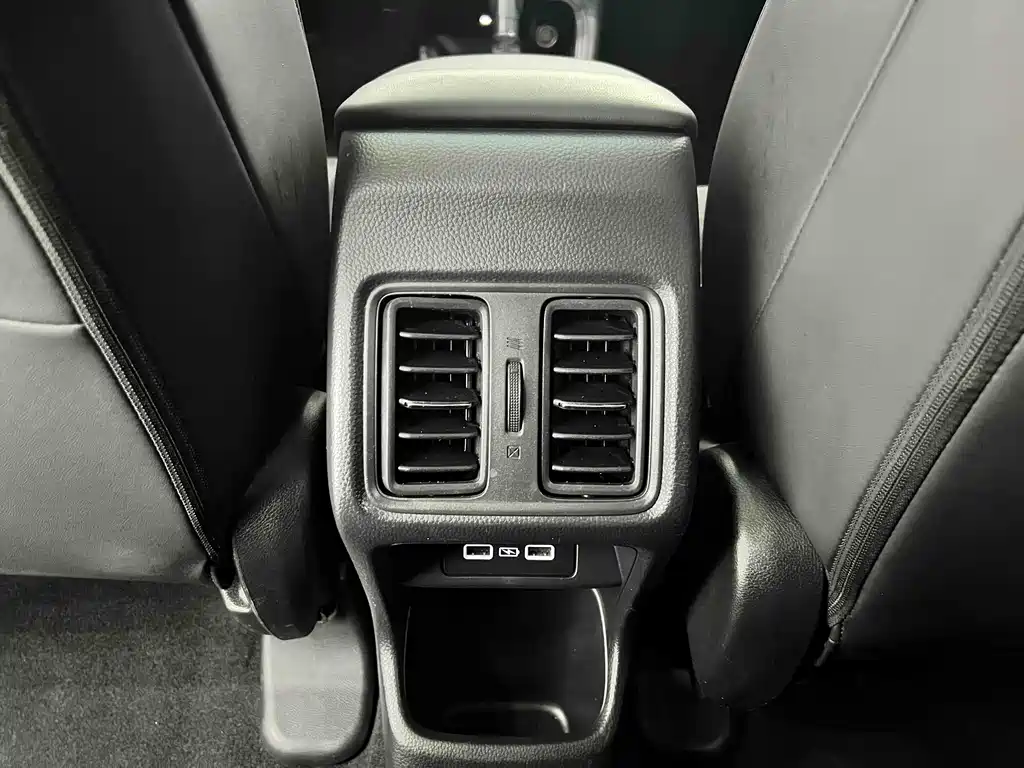 Honda Vezel 2023 1.5L CVT Pioneer Edition