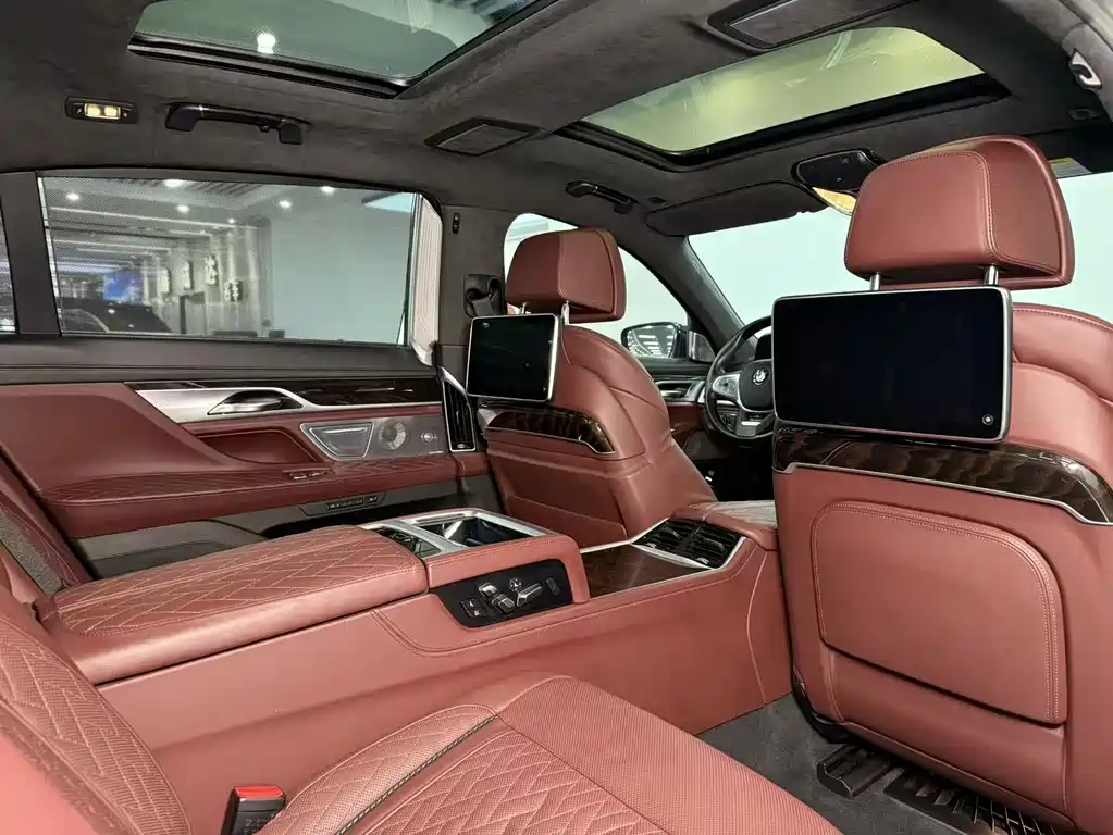 BMW 7 Series 2021 740Li xDrive Executive Luxury Package