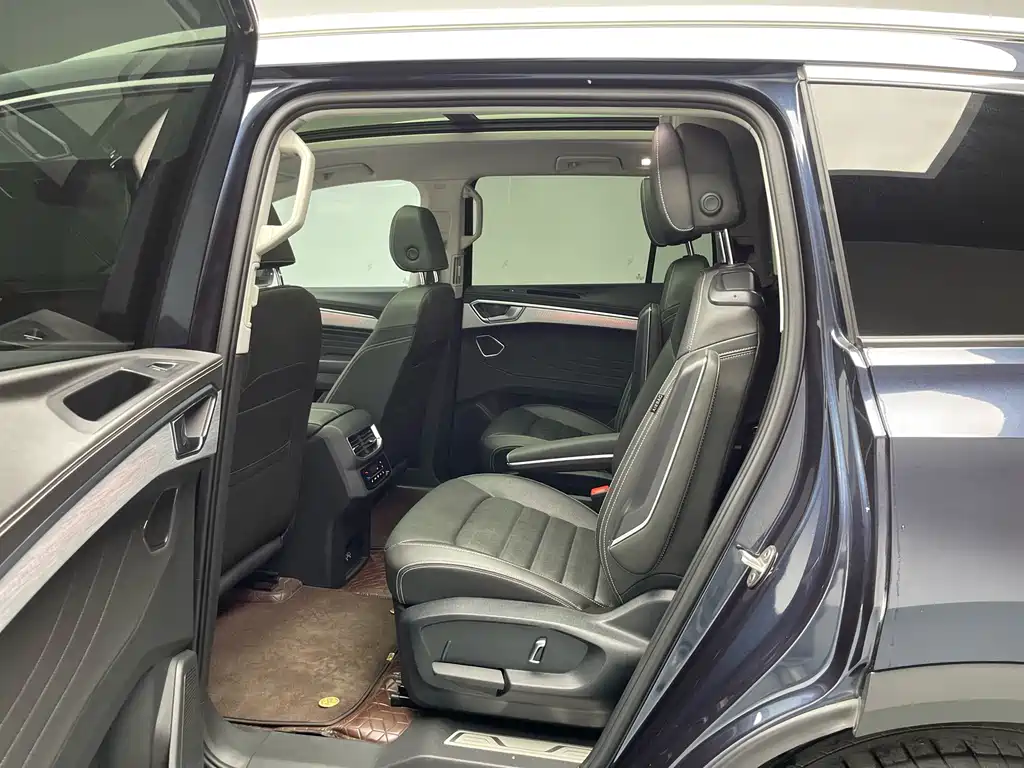 Tavendor 2021 380TSI AWD Luxury Edition Pro