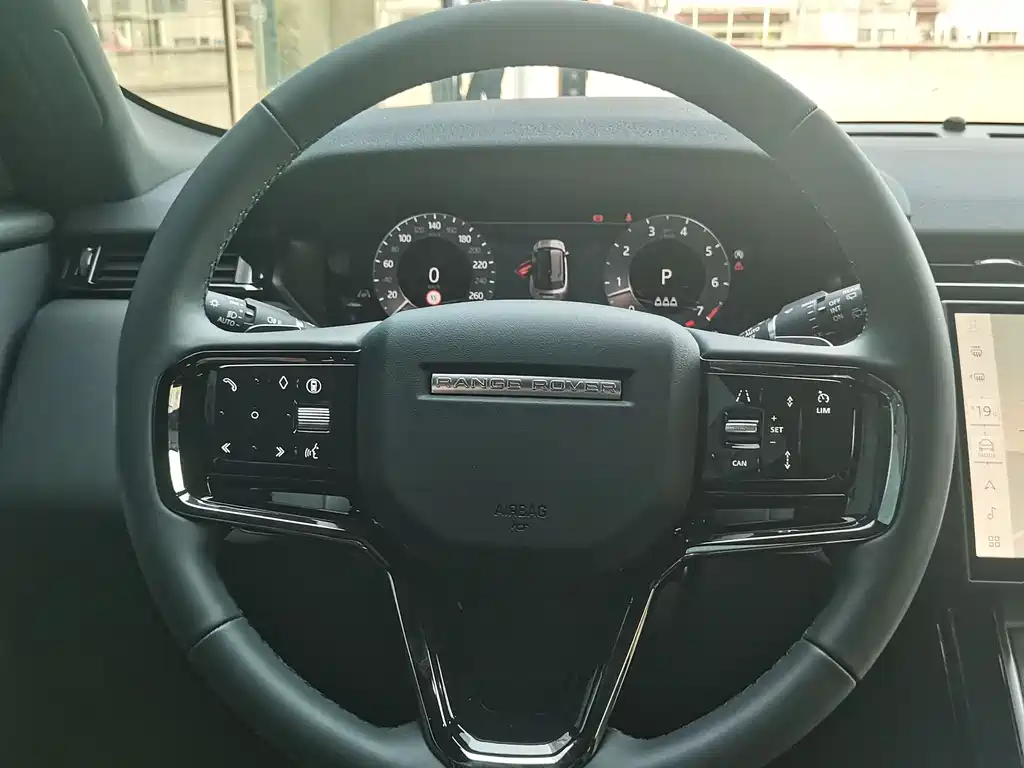 Range Rover Velar 2025 S