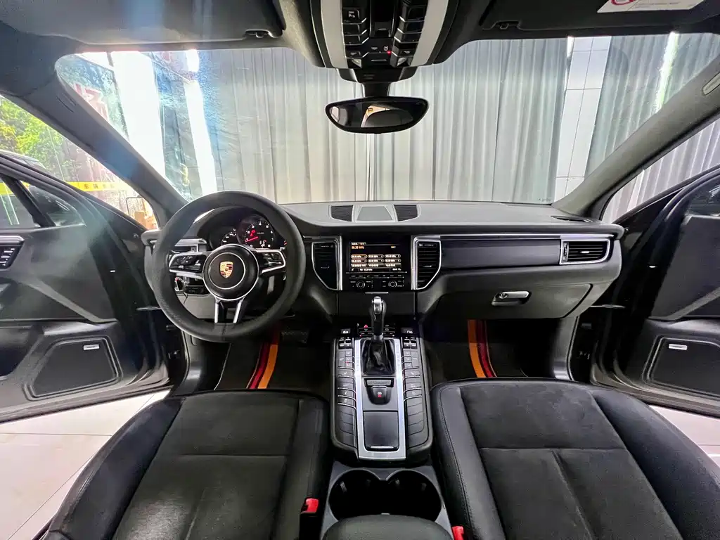 Porsche Macan 2016 2.0T