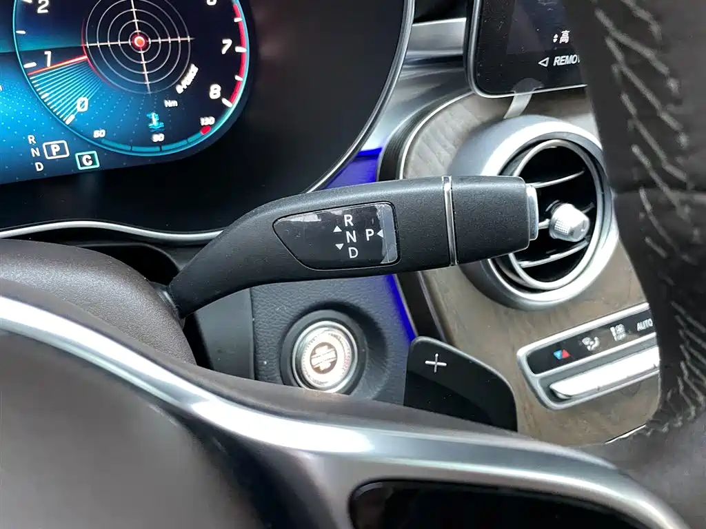 Mercedes-Benz GLC 260 L 4MATIC Luxury 2021