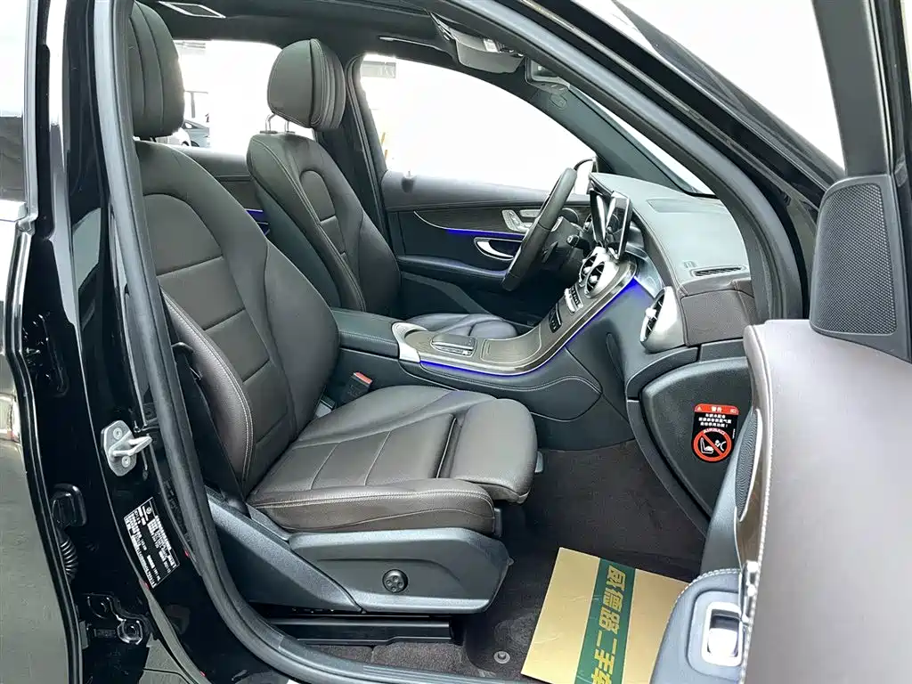 Mercedes-Benz GLC 260 L 4MATIC Luxury 2021