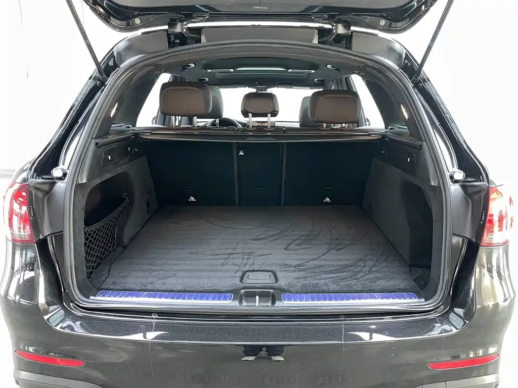 Mercedes-Benz GLC 260 L 4MATIC Luxury 2021