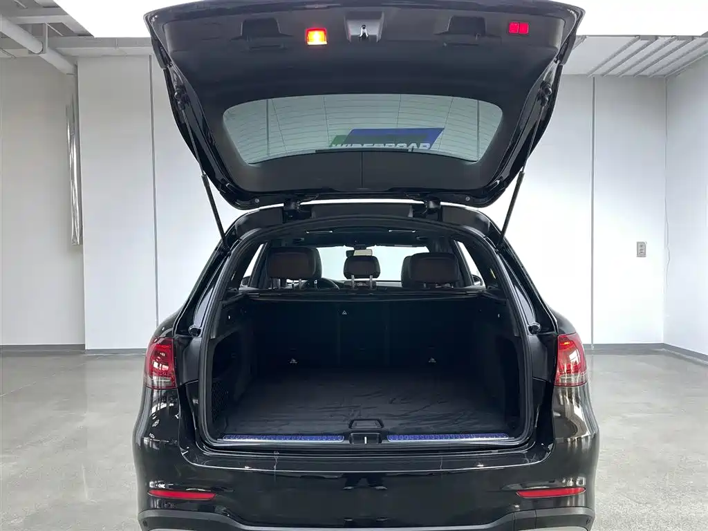 Mercedes-Benz GLC 260 L 4MATIC Luxury 2021