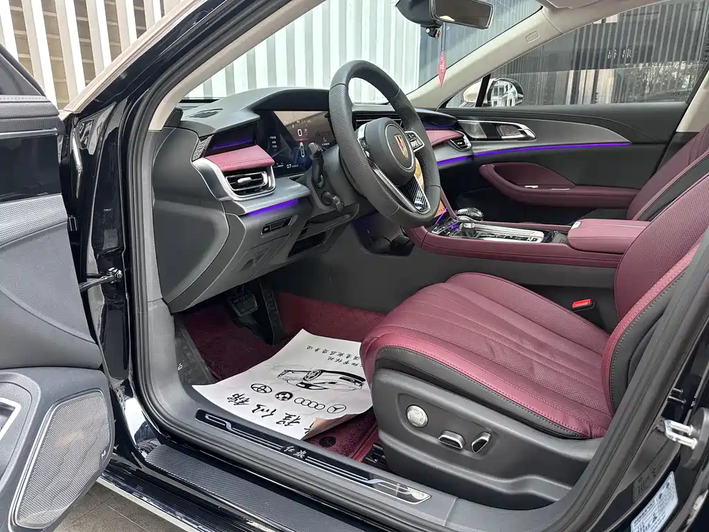 Hongqi H5 2023 2.0T Automatic Zhi Lian Qi Chang Edition