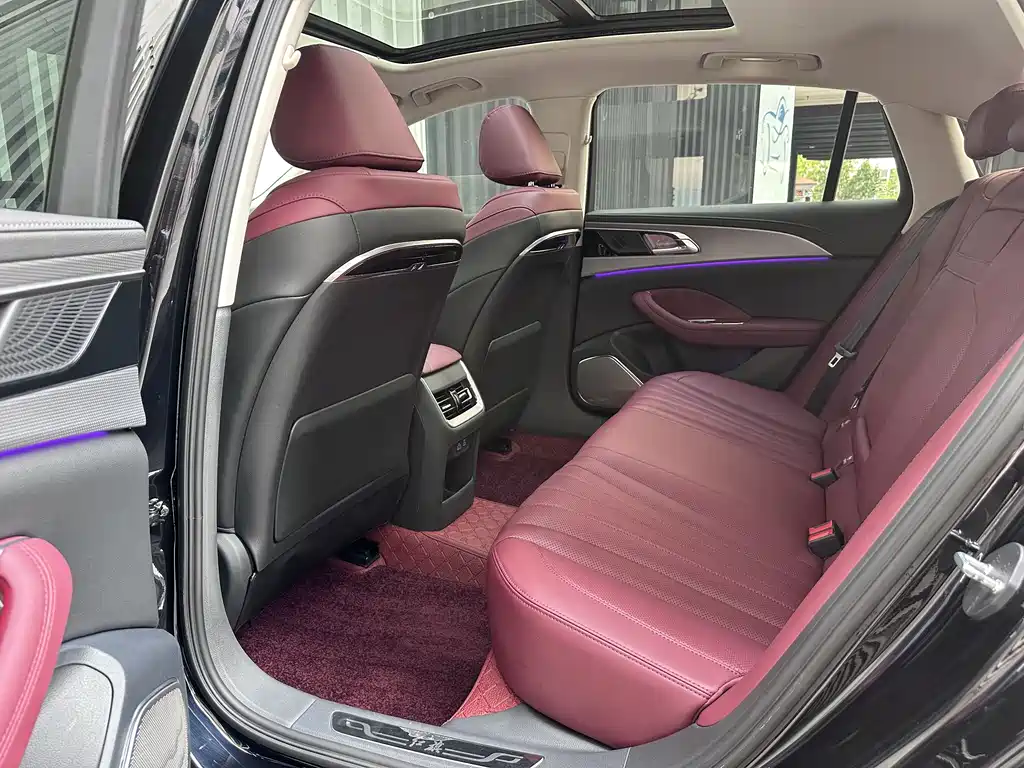 Hongqi H5 2023 2.0T Automatic Zhi Lian Qi Chang Edition