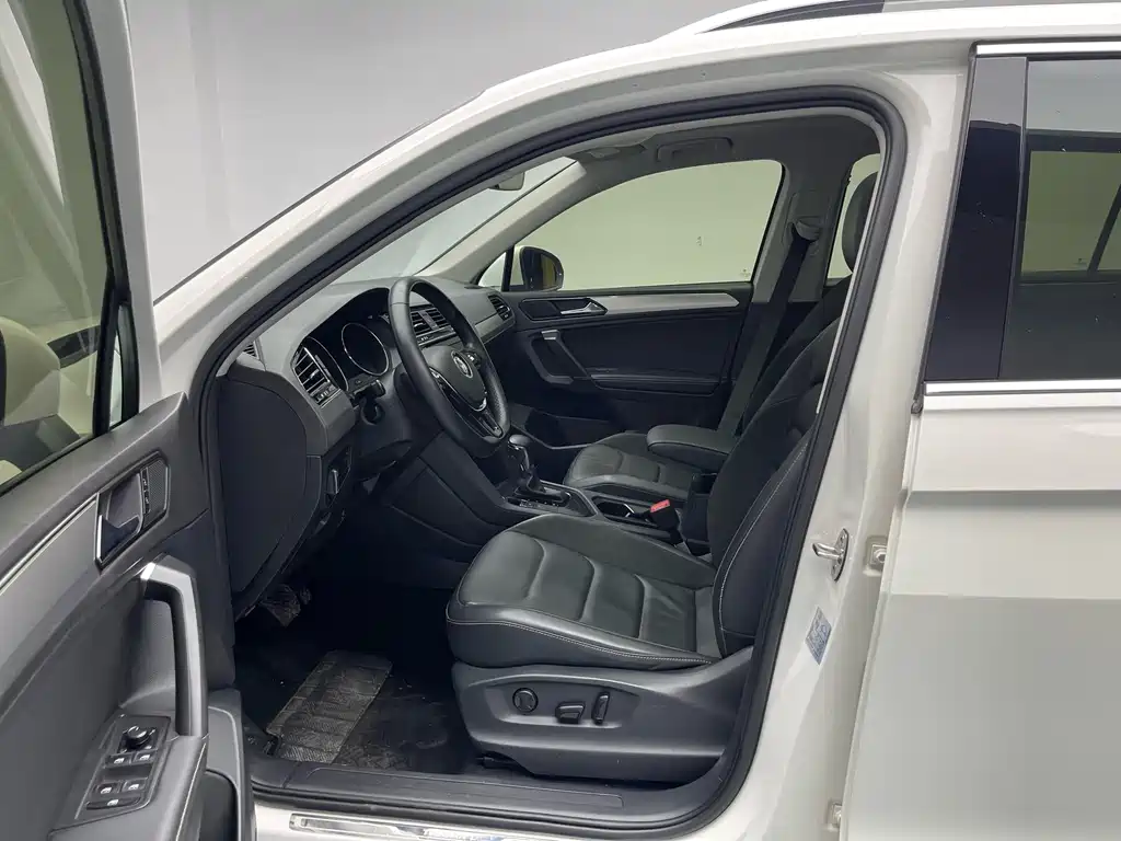Tiguan L 2018 Facelift 330TSI Automatic FWD Luxury Edition