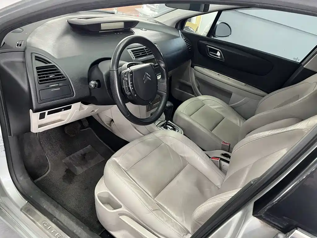 Citroën C-Quatre 2011 Sedan 1.6L Automatic Comfort