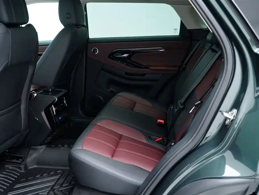 Range Rover Evoque L 2023 249PS Luxury Edition