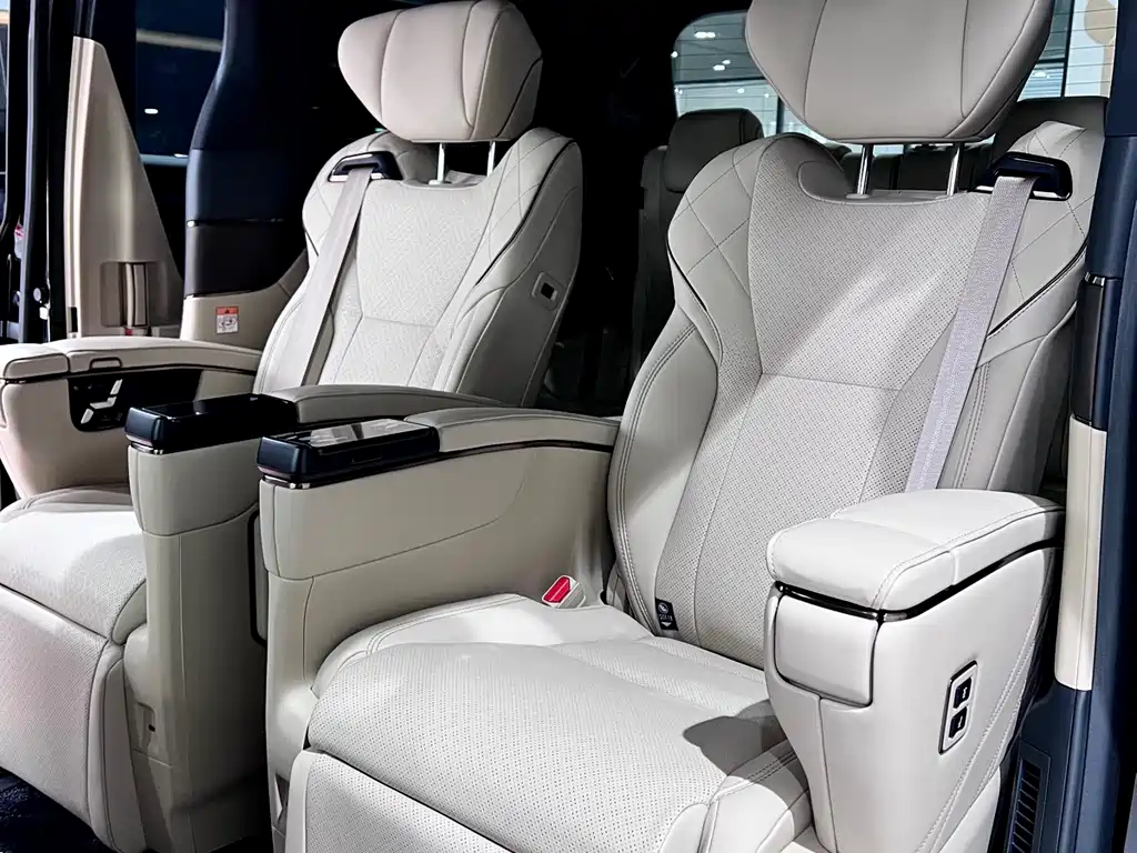 Toyota Alphard 2024 Hybrid 2.5L Executive Lounge