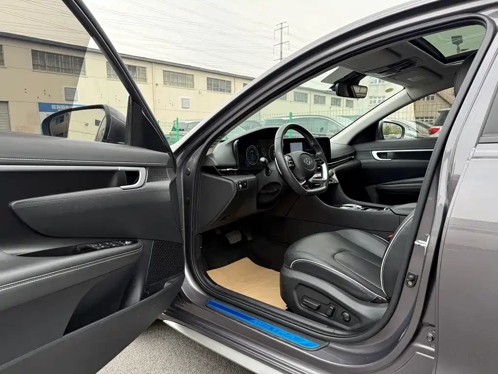 Hyundai Mistra 2021 270TGDi DCT TOP Flagship Edition