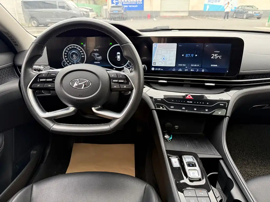 Hyundai Mistra 2021 270TGDi DCT TOP Flagship Edition