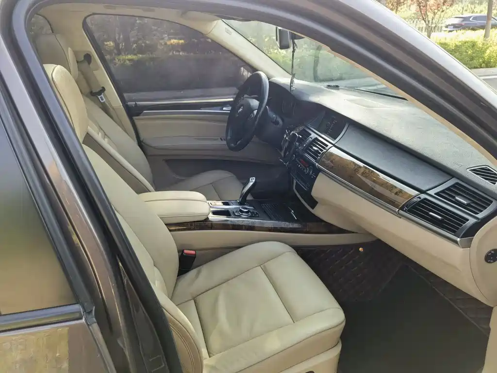 BMW X5 (Import) 2011 xDrive35i Leading Edition