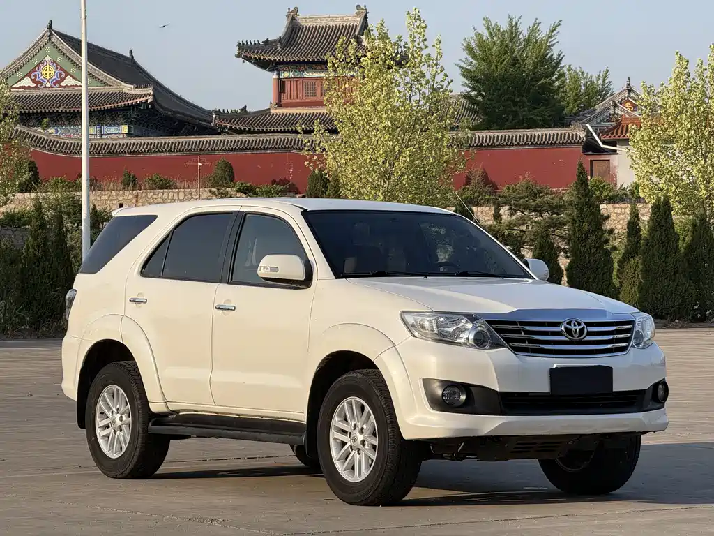 Toyota Fortuner 2016 2.7L Middle East Edition