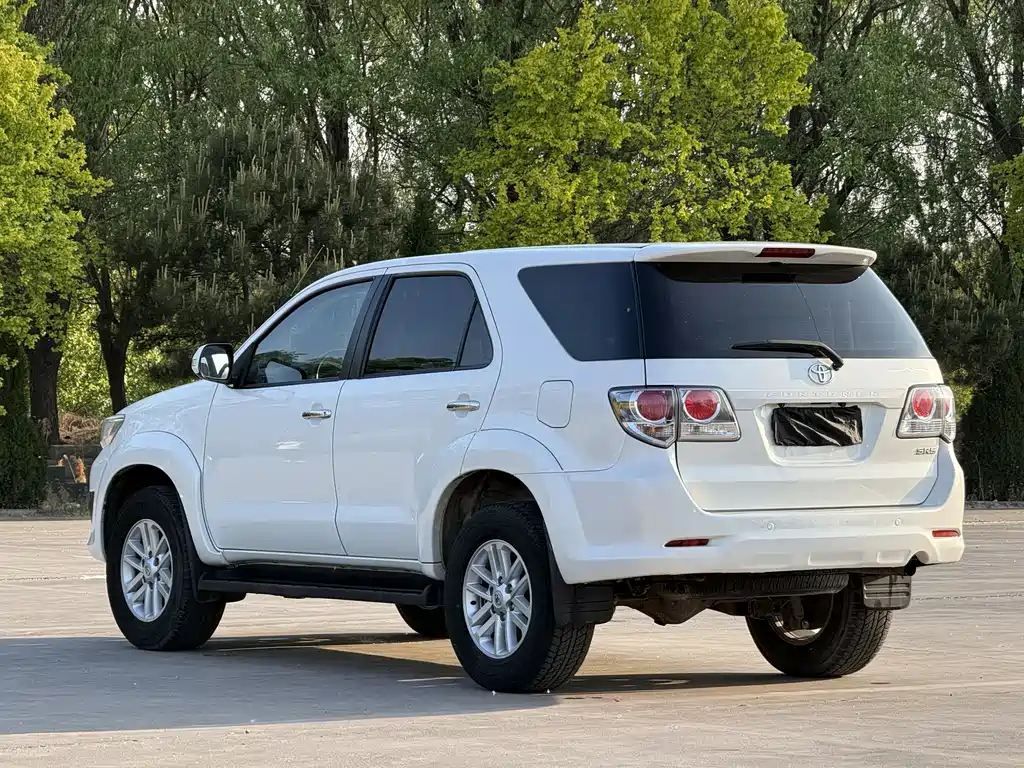 Toyota Fortuner 2016 2.7L Middle East Edition